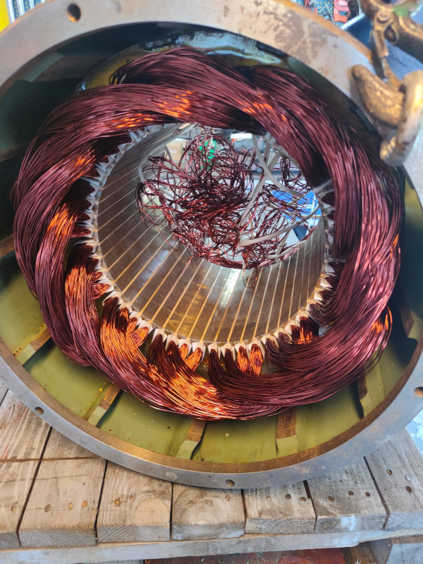 Silnik elektryczny podczas regeneracji.