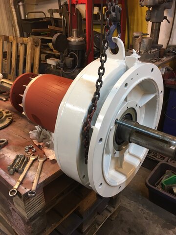 Silnik elektryczny podczas regeneracji.